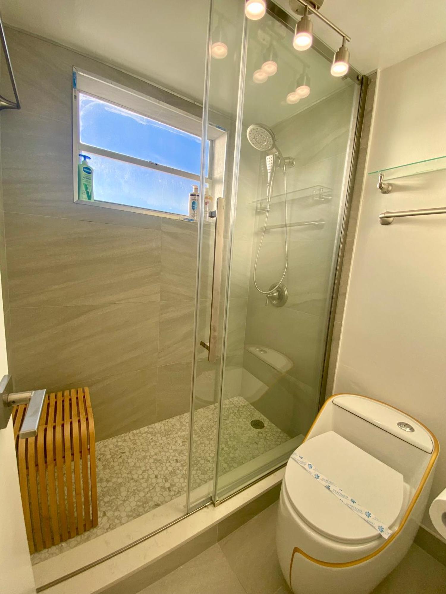 Panoramic Luxurious Waterfront One Bedroom Apartment With Miami Skyline View Free Parking 5Min Drive To Miami Beach Exterior foto